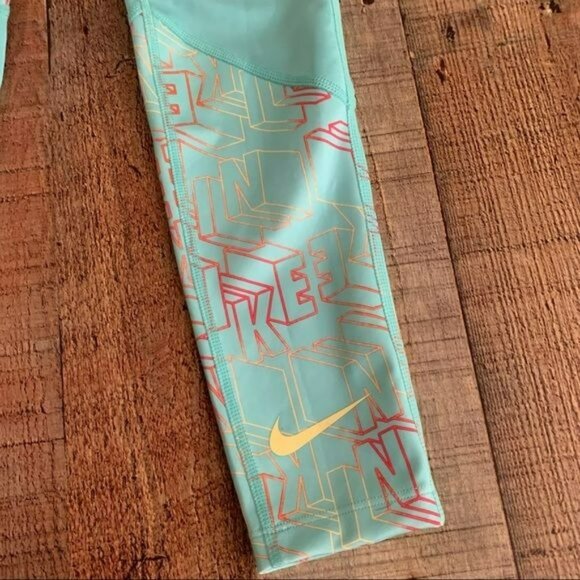 Nike womens size small dri fit mint leggings with nike logo - Picture 8 of 10